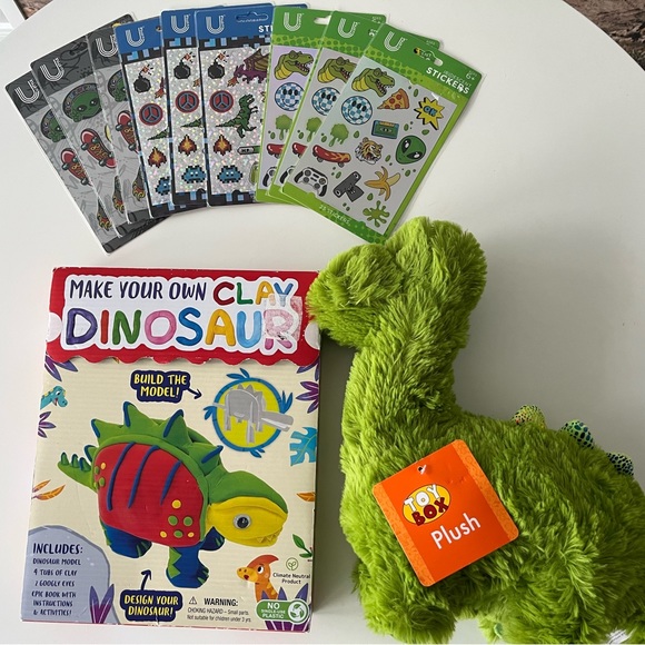 Dinosaur Craft Set Make Your Own Clay Dinosaur - Picture 1 of 3